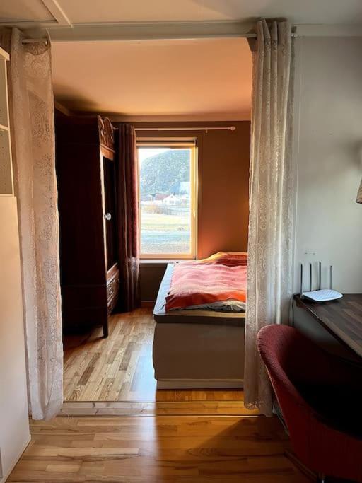 Sjarmerende Hus Med Orkesterplass Til Hav Og Fjell Stave ภายนอก รูปภาพ